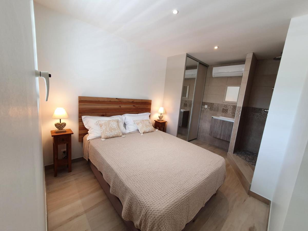 Pinel Superbe Appartement En Residence Vue Mer Cul de Sac Exteriör bild