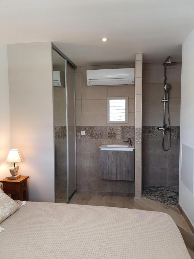 Pinel Superbe Appartement En Residence Vue Mer Cul de Sac Exteriör bild