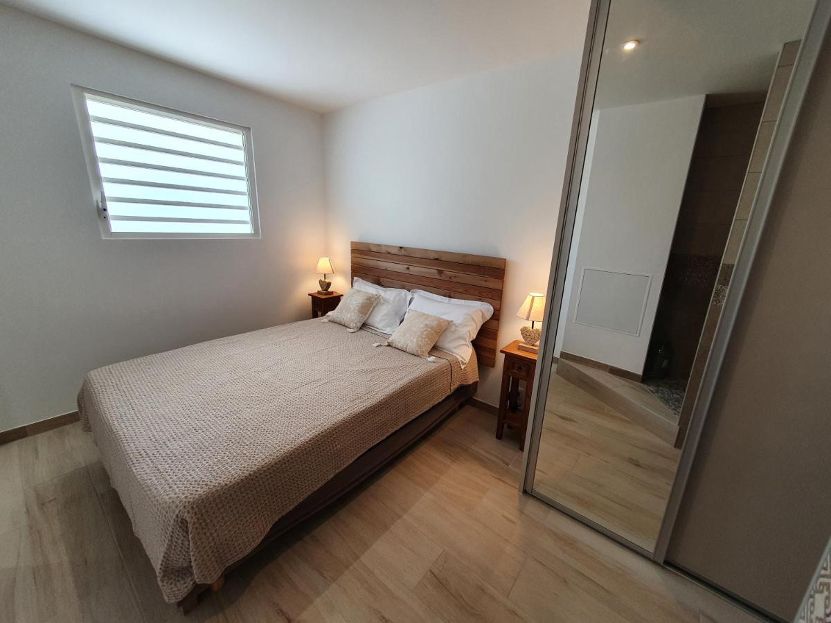 Pinel Superbe Appartement En Residence Vue Mer Cul de Sac Exteriör bild